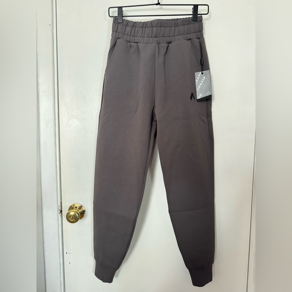 Alphalete Gray Women's Joggers